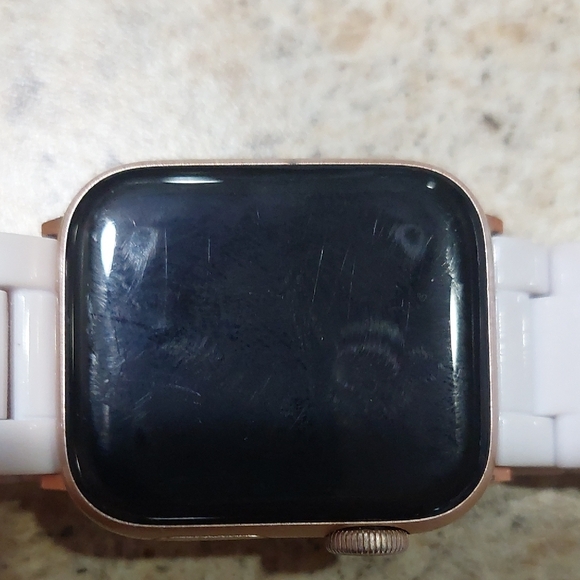 Smartwatch with White Band - Picture 7 of 9